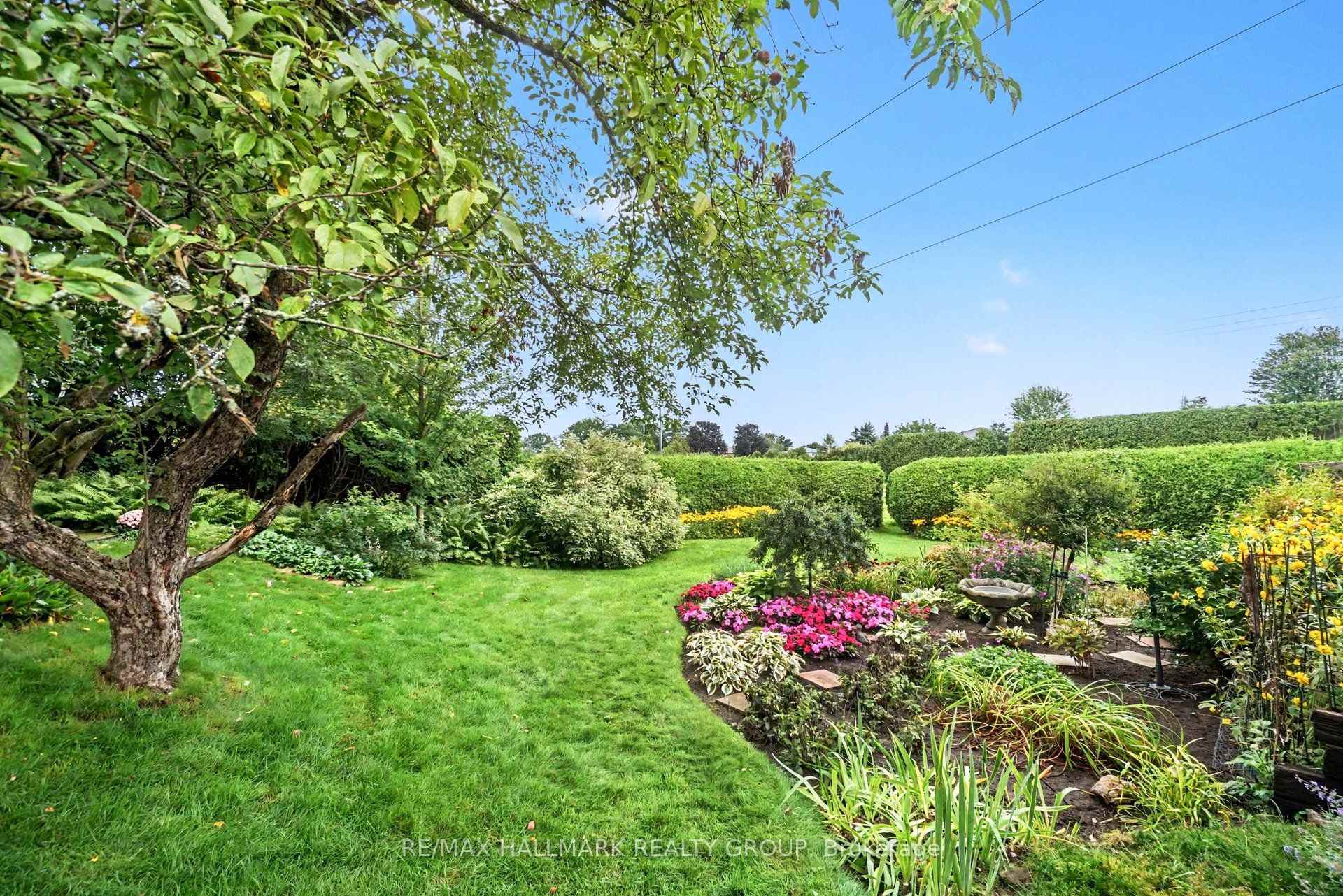 Photo 31 of 21 Cremona Crescent, Ottawa, Manordale — HOMEH
