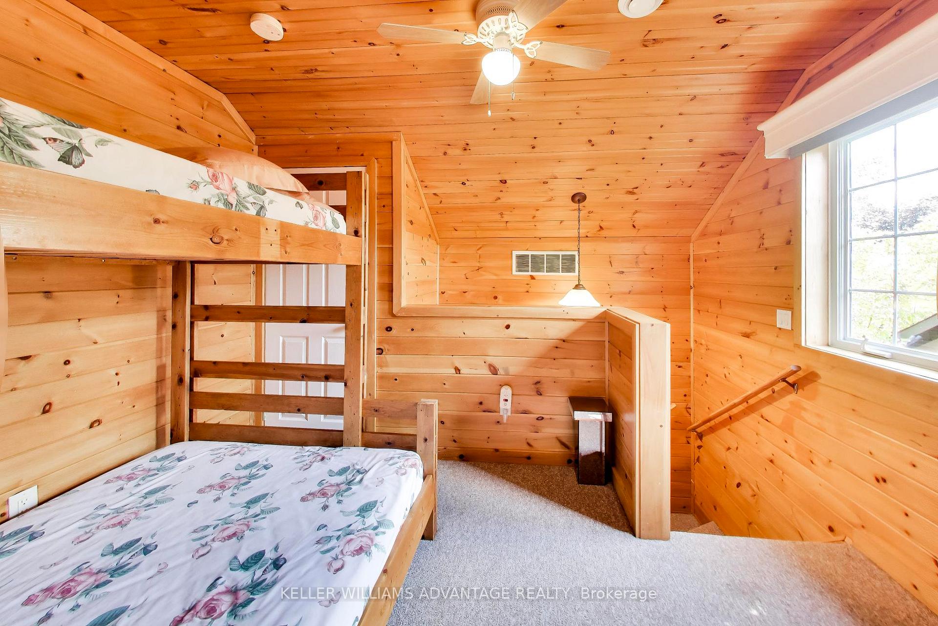 Photo 25 of 10 Cabin Crescent, Wasaga Beach — HOMEH
