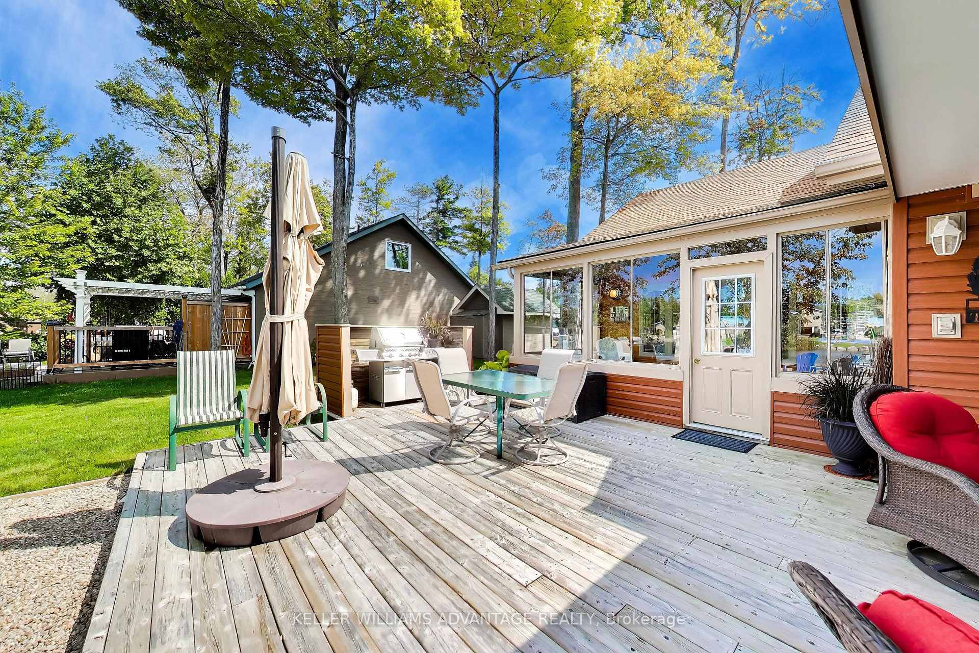 Photo 31 of 10 Cabin Crescent, Wasaga Beach — HOMEH