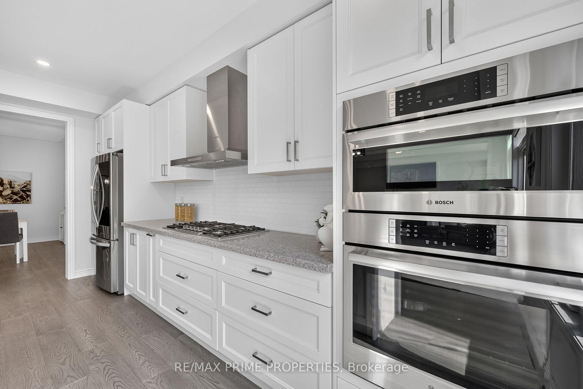 Photo 18 of 28 Frederick Taylor Way, East Gwillimbury, Mt Albert — HOMEH