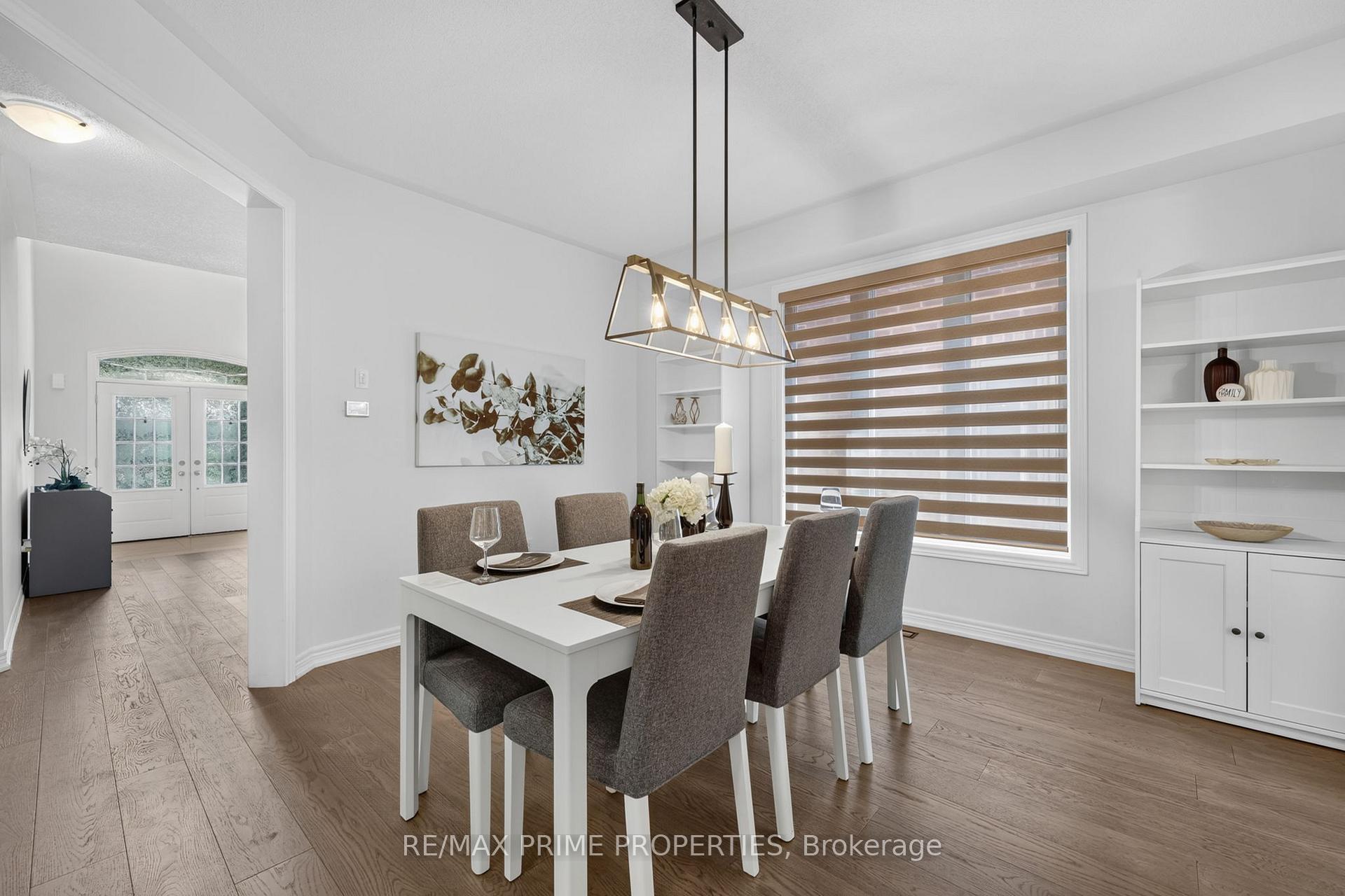 Photo 22 of 28 Frederick Taylor Way, East Gwillimbury, Mt Albert — HOMEH