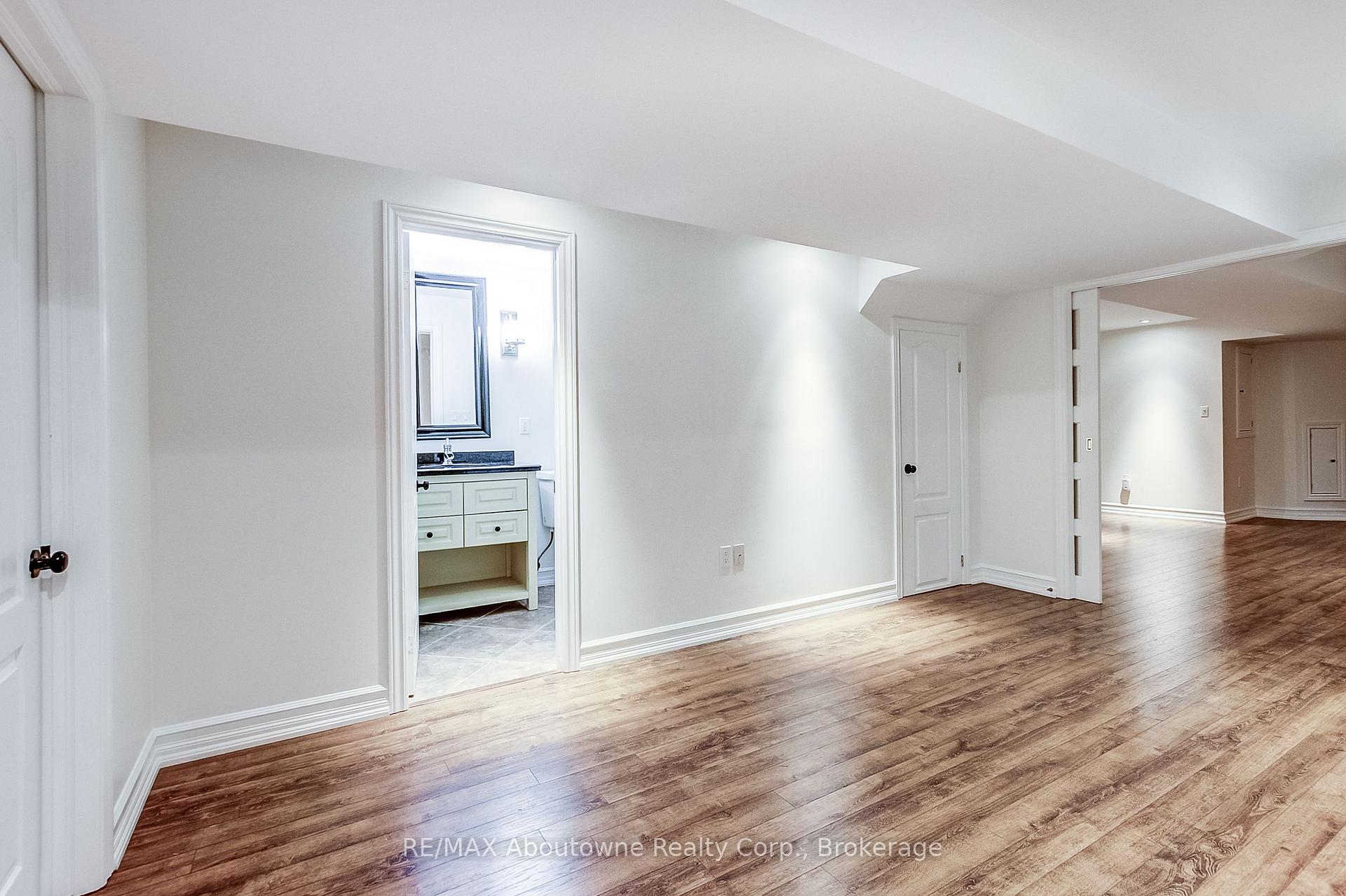 Photo 37 of 2150 Forest Gate Park, Oakville, West Oak Trails — HOMEH