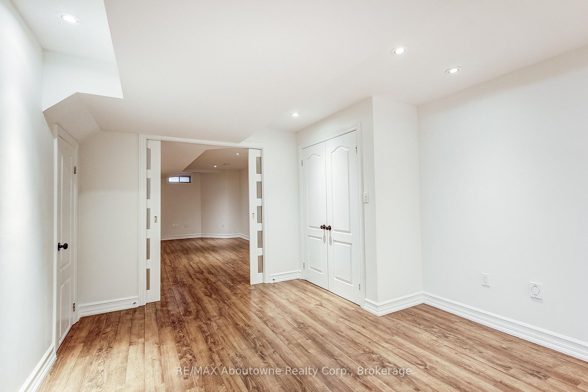 Photo 39 of 2150 Forest Gate Park, Oakville, West Oak Trails — HOMEH
