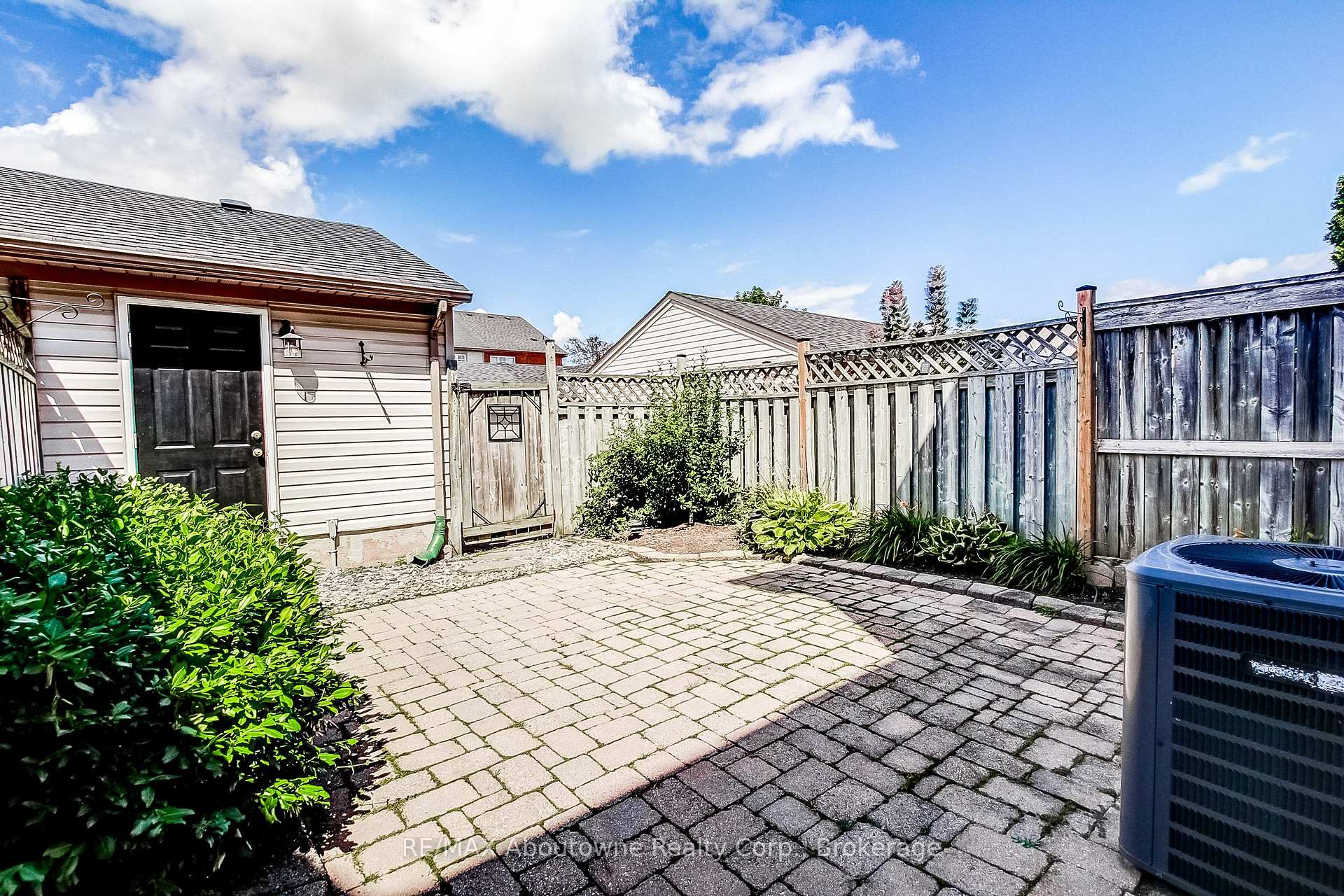Photo 41 of 2150 Forest Gate Park, Oakville, West Oak Trails — HOMEH