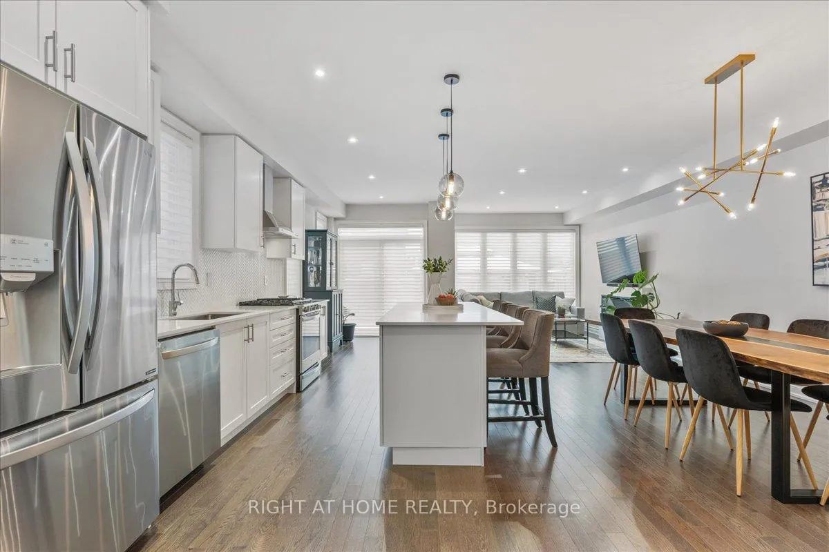 Photo 3 of 28 Hubbell Road, Brampton, Bram West — HOMEH