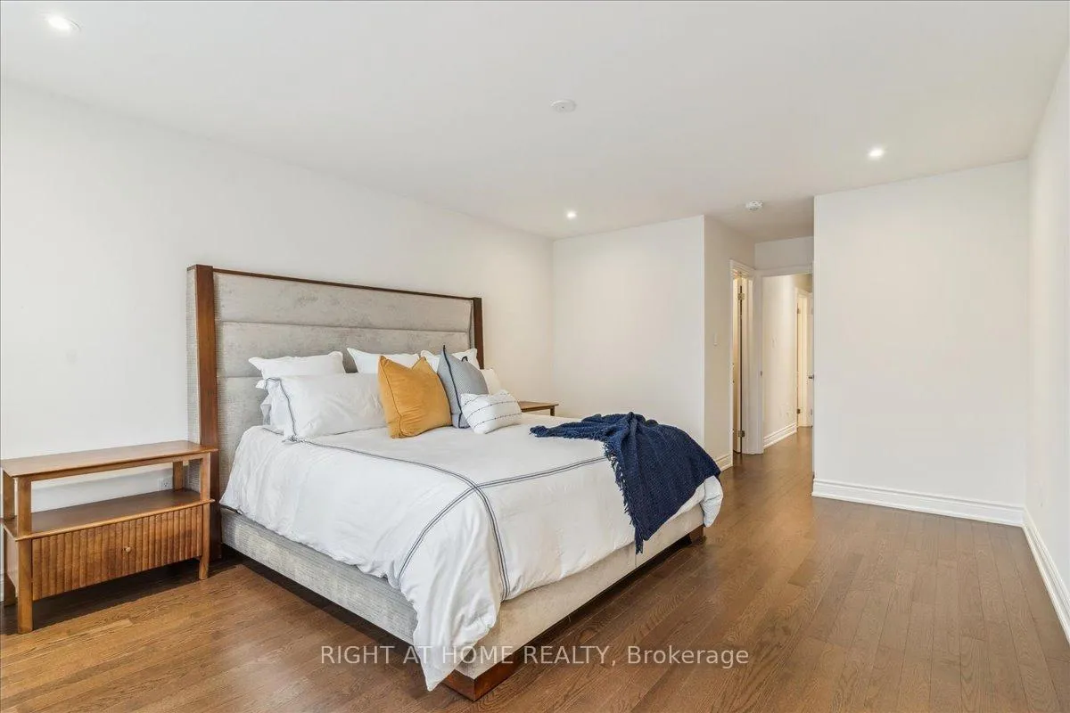 Photo 15 of 28 Hubbell Road, Brampton, Bram West — HOMEH