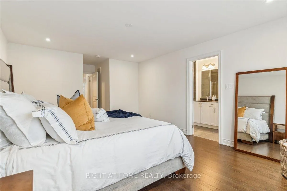 Photo 16 of 28 Hubbell Road, Brampton, Bram West — HOMEH