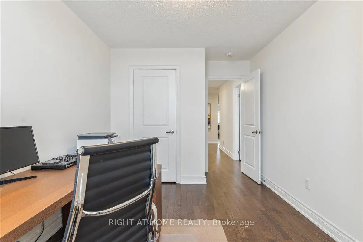 Photo 24 of 28 Hubbell Road, Brampton, Bram West — HOMEH