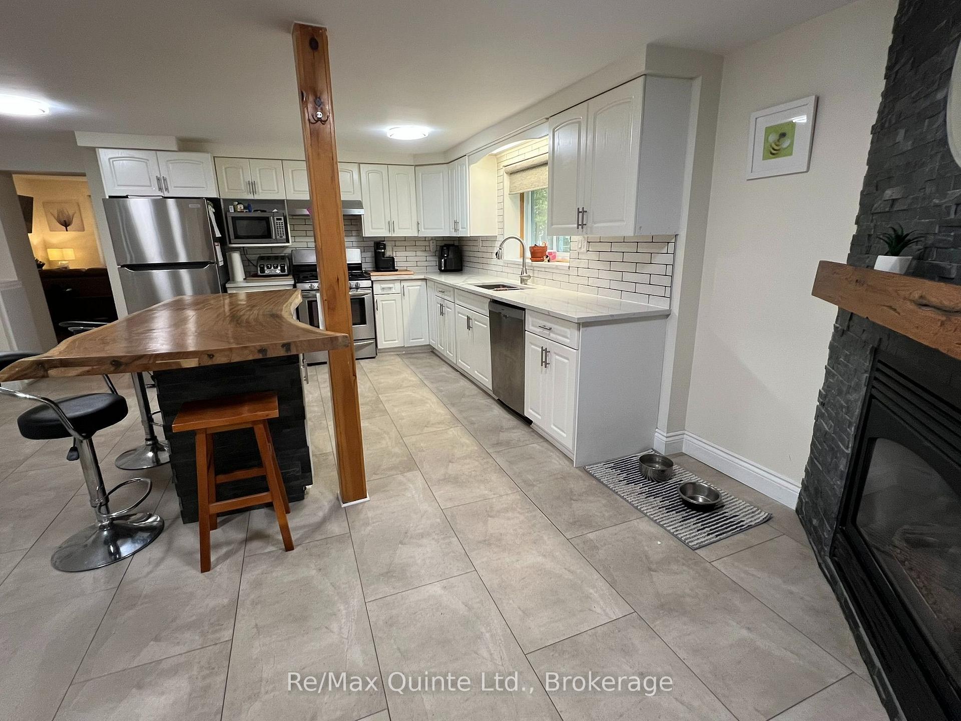 Photo 8 of 101 Roseland Drive, Quinte West, Murray Ward — HOMEH