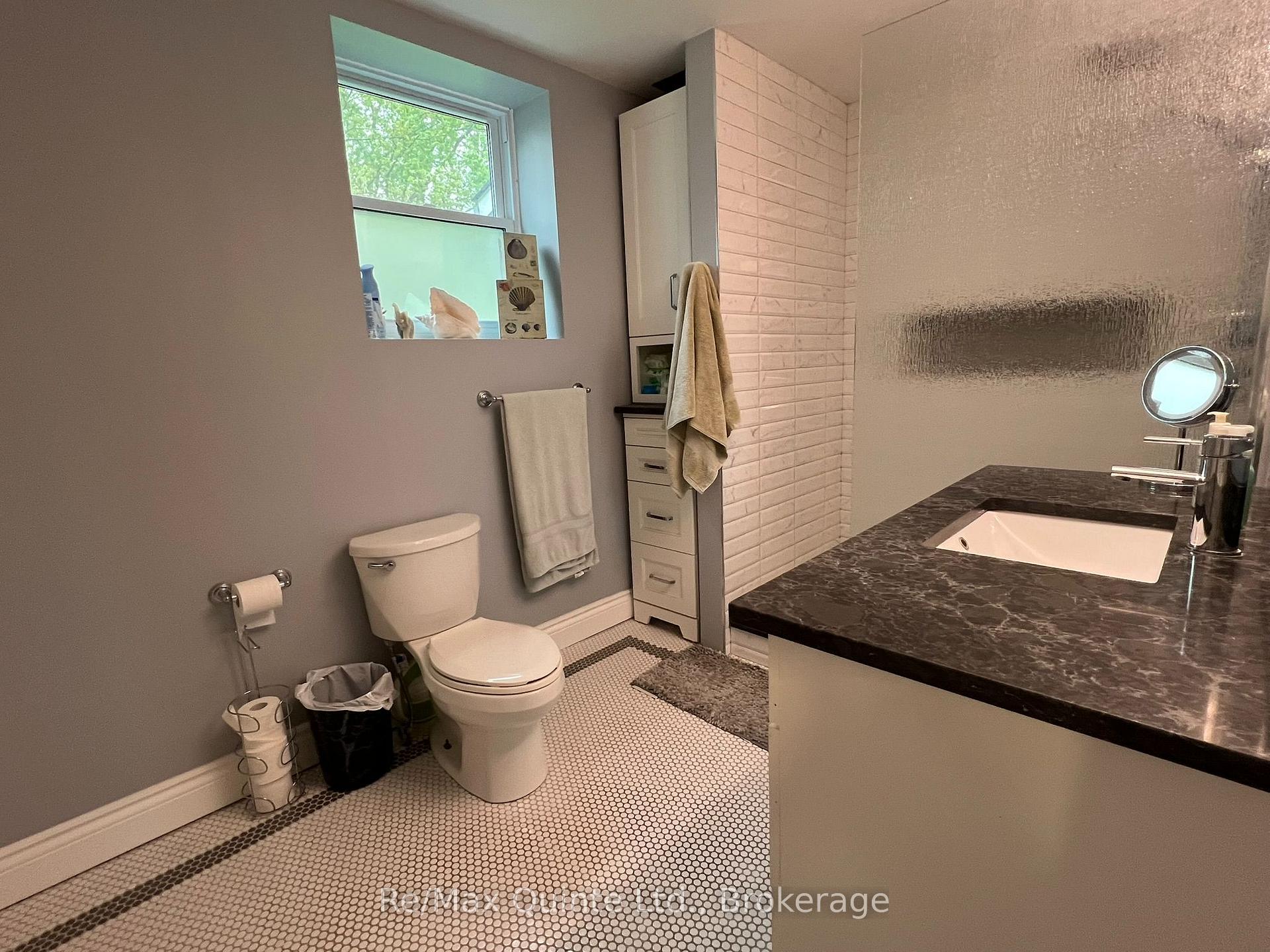 Photo 17 of 101 Roseland Drive, Quinte West, Murray Ward — HOMEH