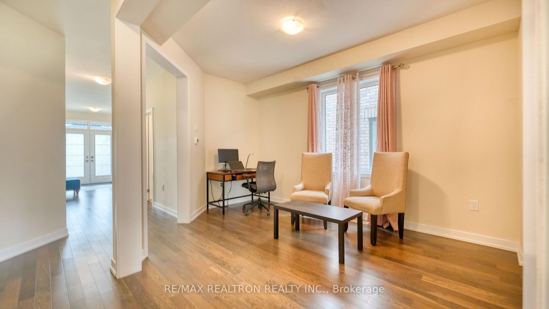Photo 6 of 20 Hawick Crescent, Haldimand — HOMEH
