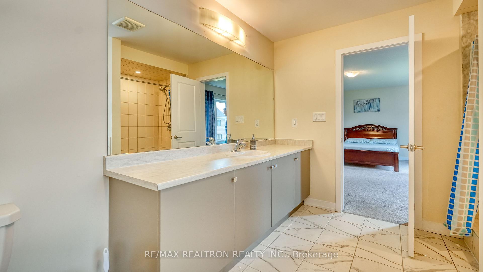 Photo 22 of 20 Hawick Crescent, Haldimand — HOMEH