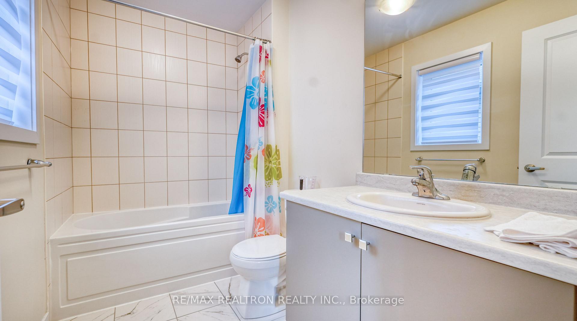 Photo 26 of 20 Hawick Crescent, Haldimand — HOMEH