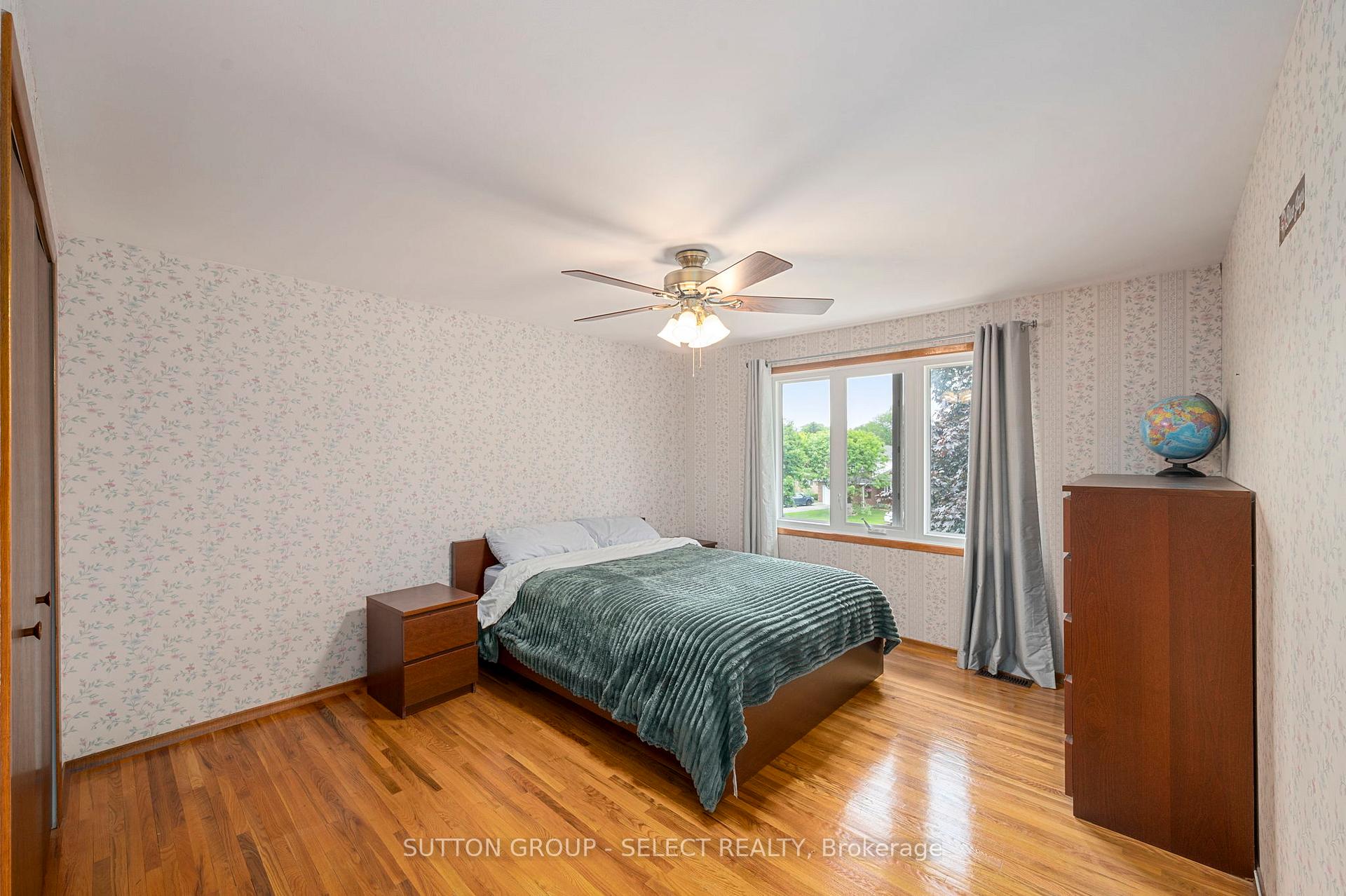 Photo 18 of 286 Highview Crescent, London, South O — HOMEH