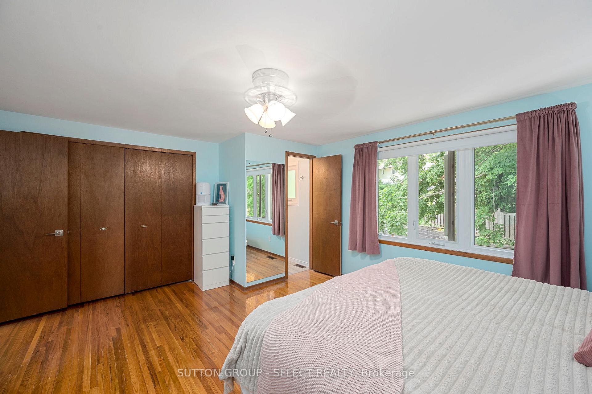 Photo 21 of 286 Highview Crescent, London, South O — HOMEH