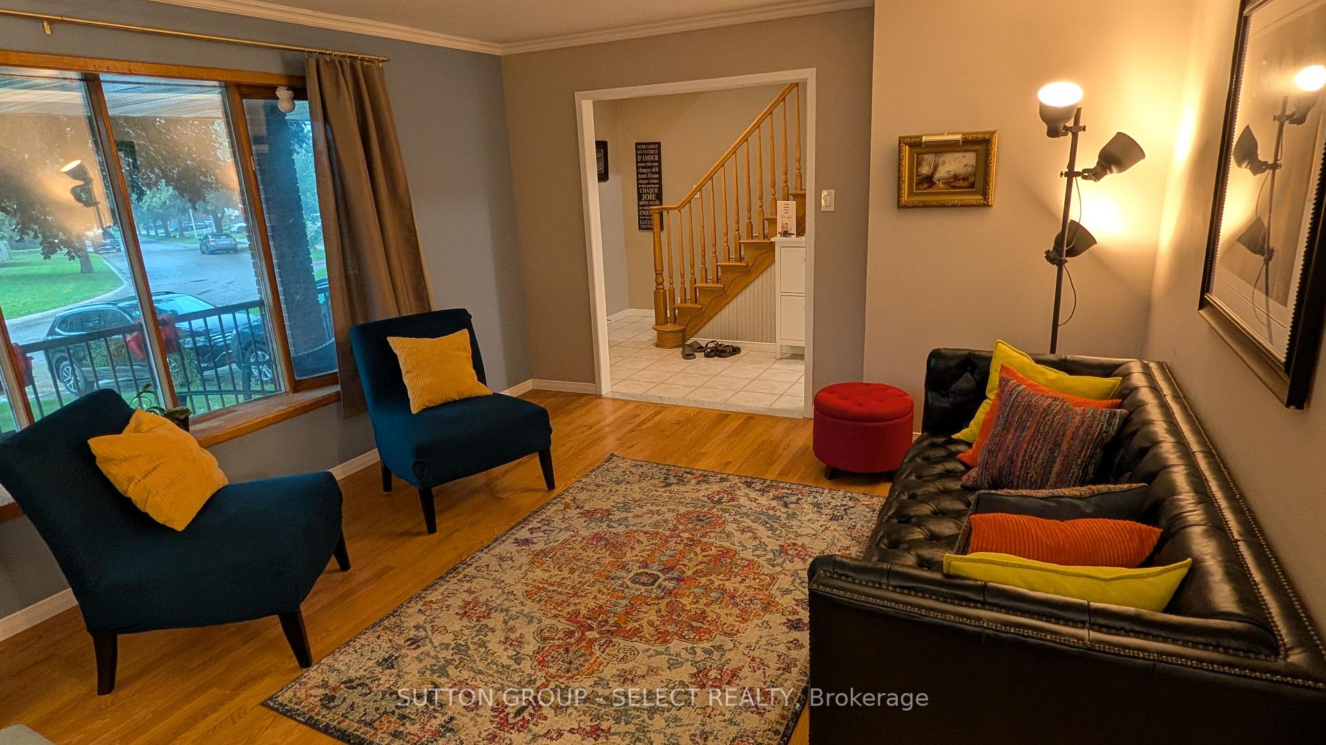 Photo 16 of 286 Highview Crescent, London, South O — HOMEH