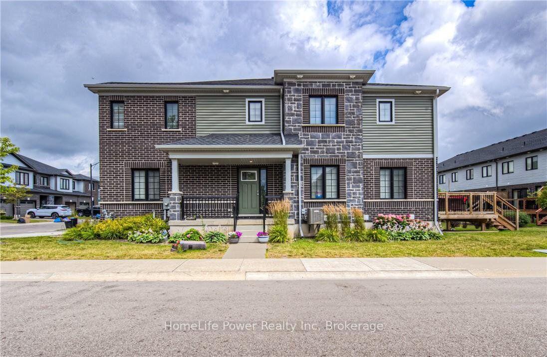 Photo 1 of 513 Woodlea Court, Kitchener, Pioneer Park/Doon/Wyldwoods — HOMEH