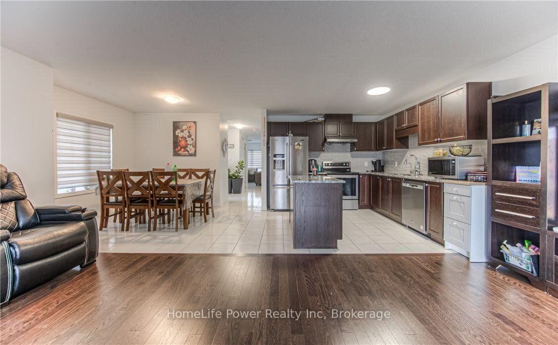 Photo 14 of 513 Woodlea Court, Kitchener, Pioneer Park/Doon/Wyldwoods — HOMEH