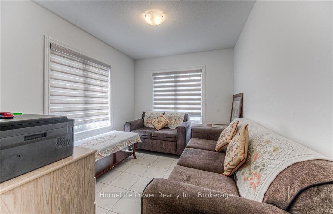Photo 18 of 513 Woodlea Court, Kitchener, Pioneer Park/Doon/Wyldwoods — HOMEH