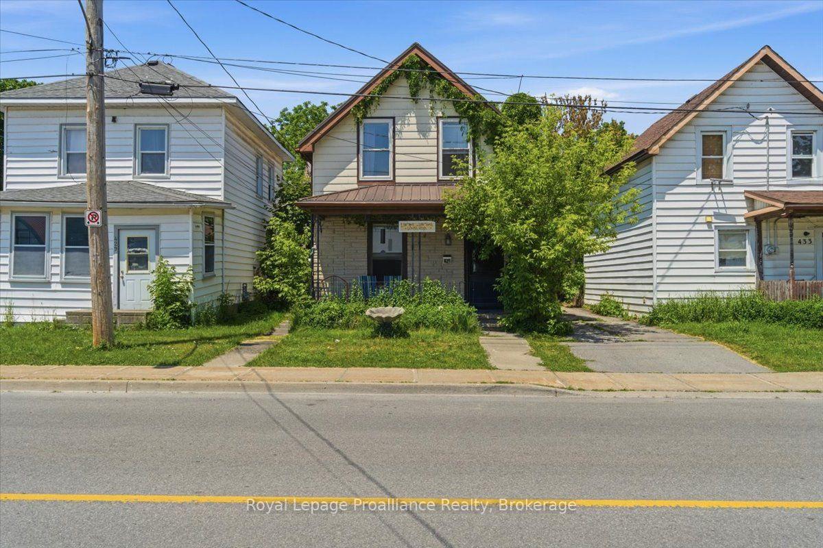 Photo 2 of 431 Main Street, Deseronto, Deseronto (Town) — HOMEH