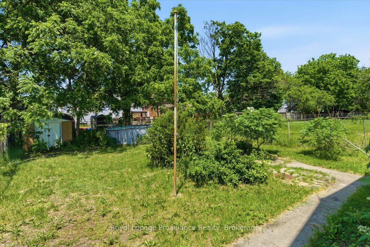 Photo 7 of 431 Main Street, Deseronto, Deseronto (Town) — HOMEH
