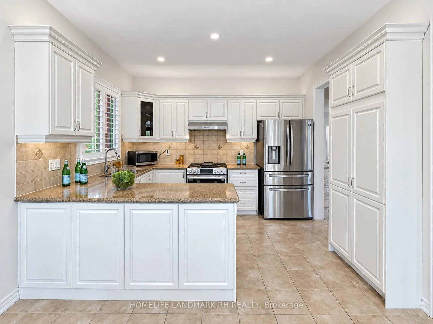 Photo 17 of 131 Oberfrick Avenue, Vaughan, Patterson — HOMEH