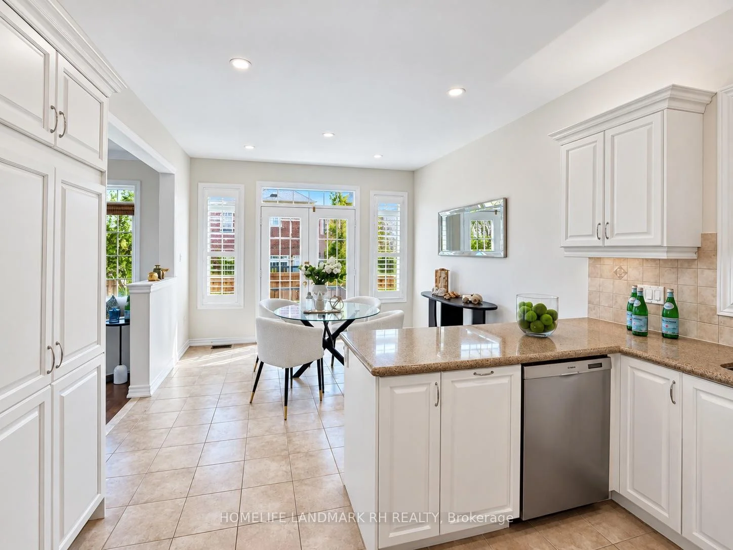 Photo 21 of 131 Oberfrick Avenue, Vaughan, Patterson — HOMEH