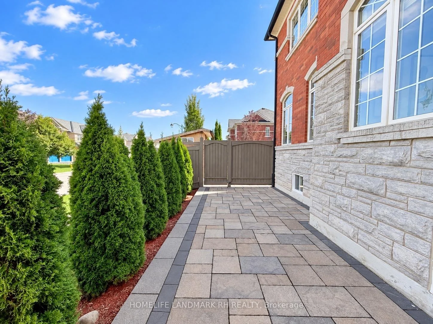 Photo 47 of 131 Oberfrick Avenue, Vaughan, Patterson — HOMEH