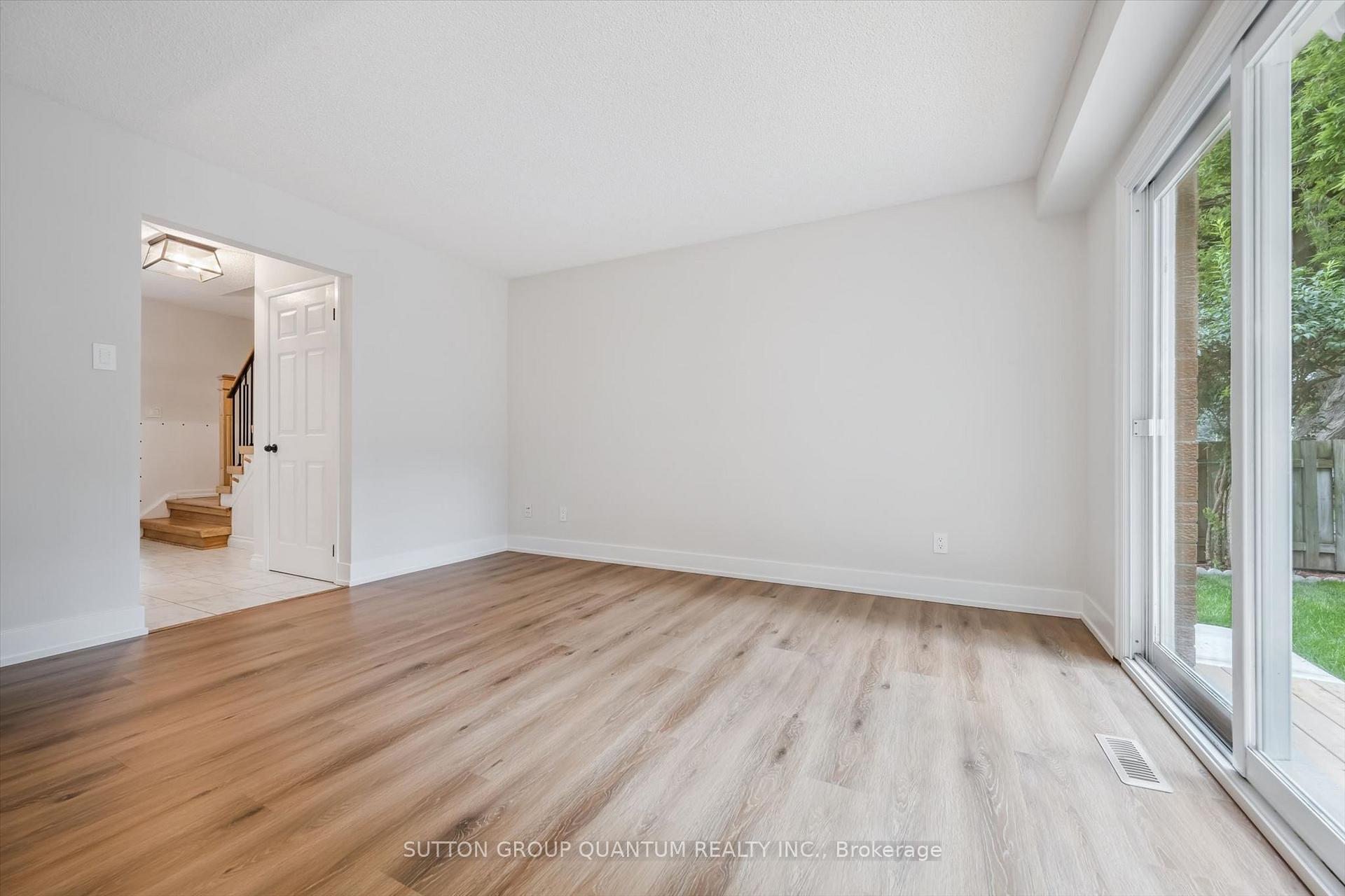 Photo 5 of 157 Riverview Street, Oakville, Bronte — HOMEH