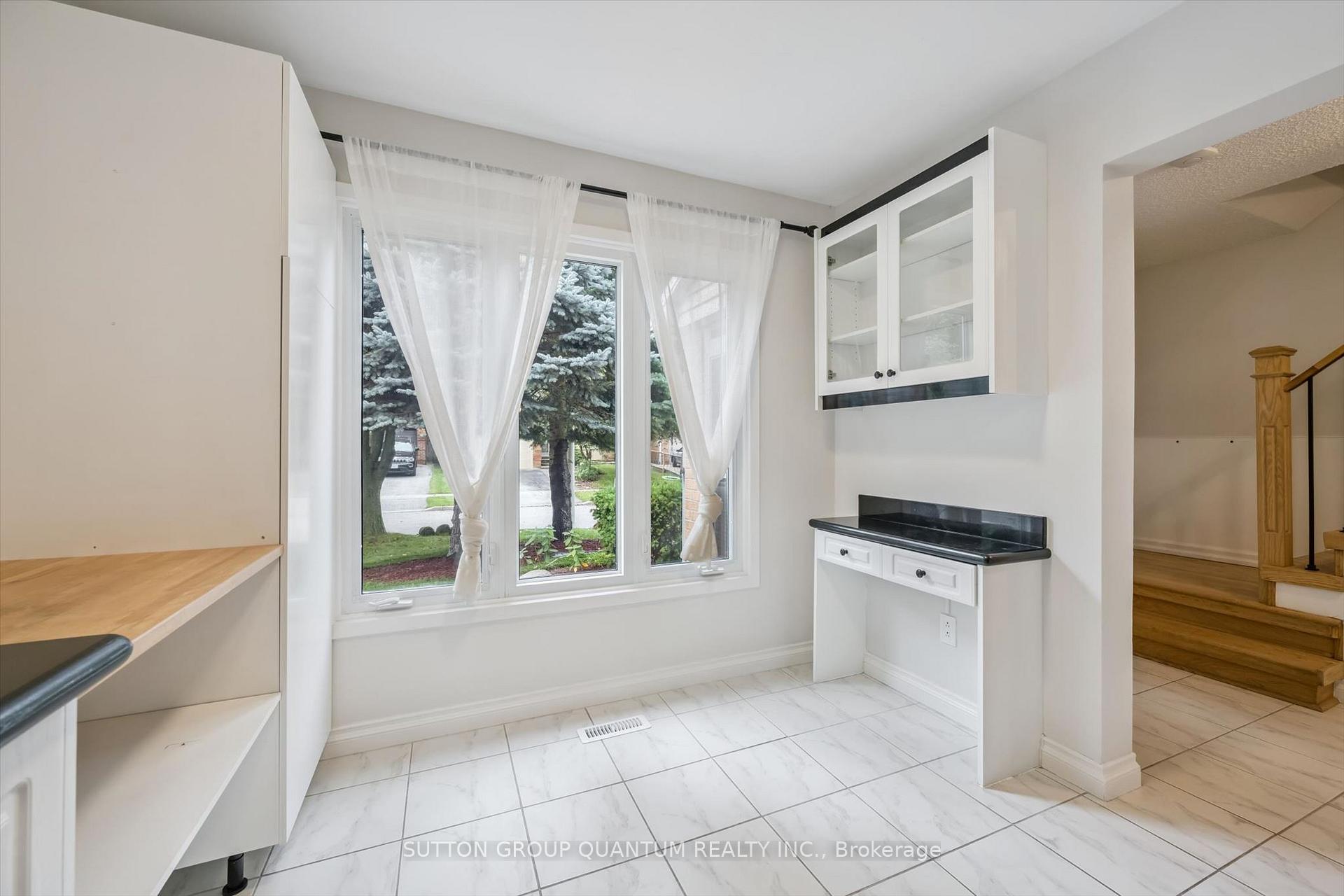 Photo 12 of 157 Riverview Street, Oakville, Bronte — HOMEH