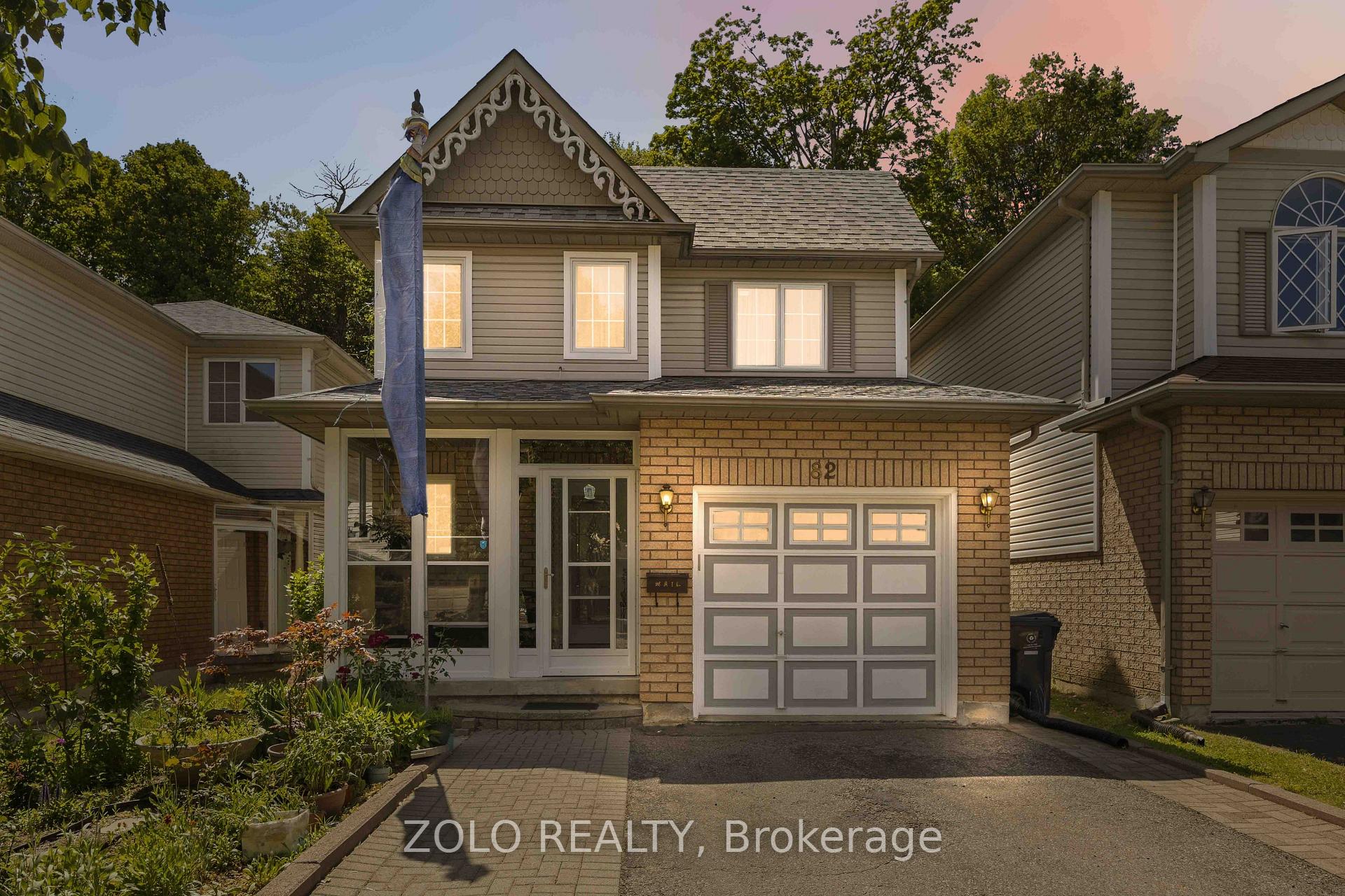Photo 2 of 82 Piperbrook Crescent, Scarborough, West Hill — HOMEH