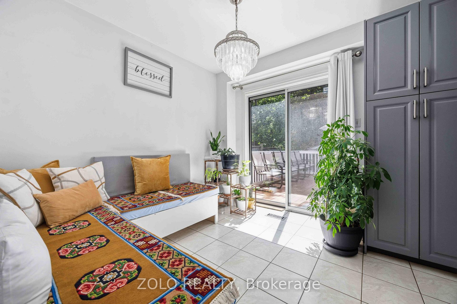 Photo 8 of 82 Piperbrook Crescent, Scarborough, West Hill — HOMEH