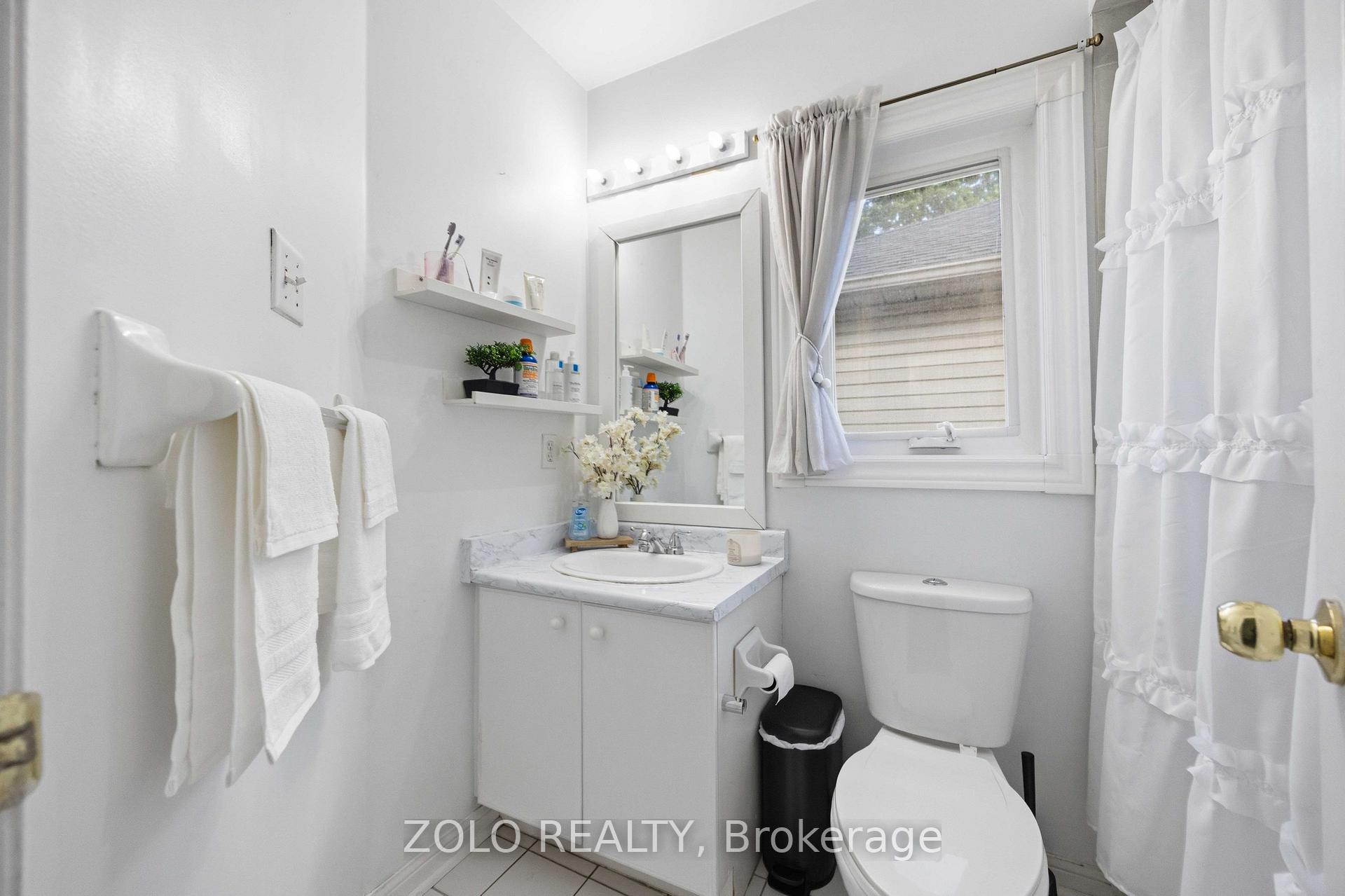 Photo 14 of 82 Piperbrook Crescent, Scarborough, West Hill — HOMEH