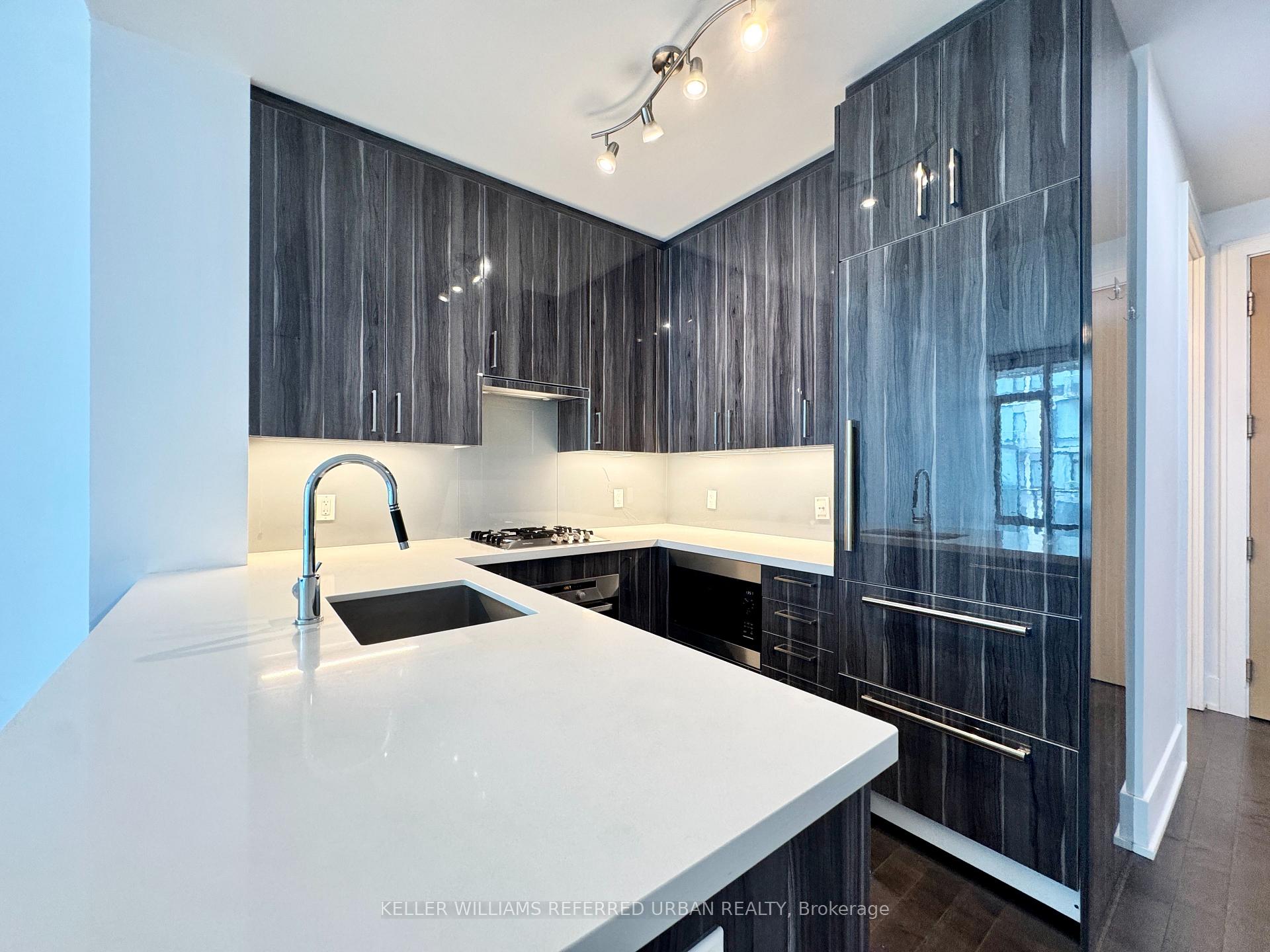Photo 5 of Unit 716, 39 Queens Quay E, Toronto, Waterfront Communities — HOMEH