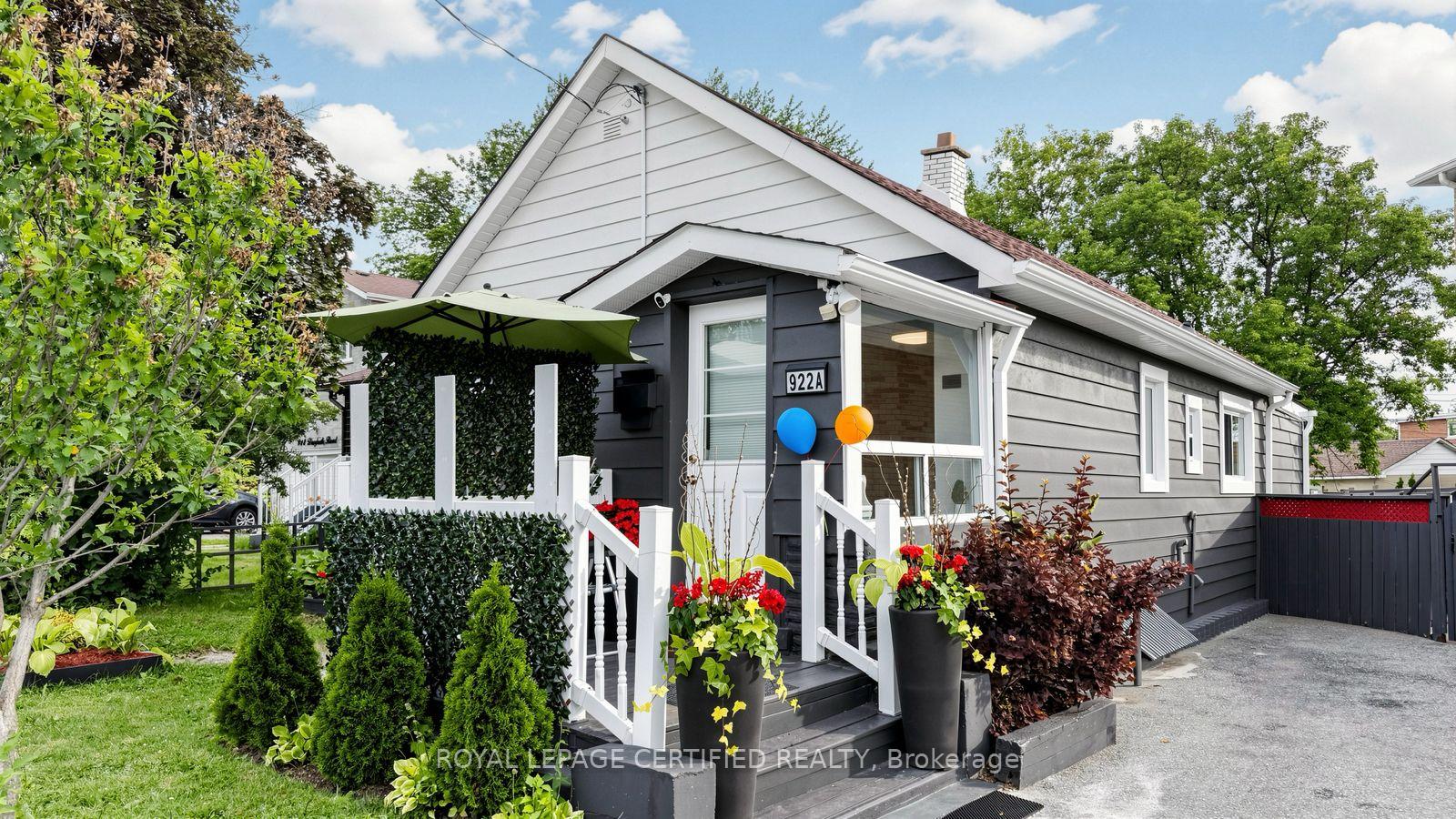 Photo 4 of 922A Danforth Road, Scarborough, Kennedy Park — HOMEH