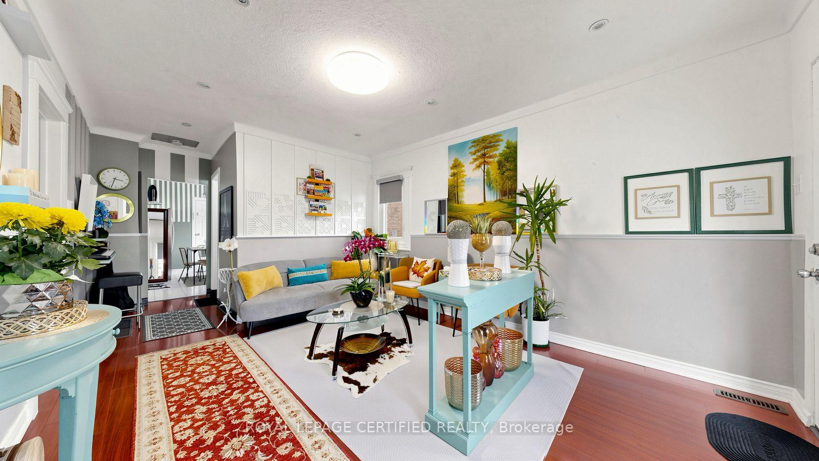 Photo 13 of 922A Danforth Road, Scarborough, Kennedy Park — HOMEH