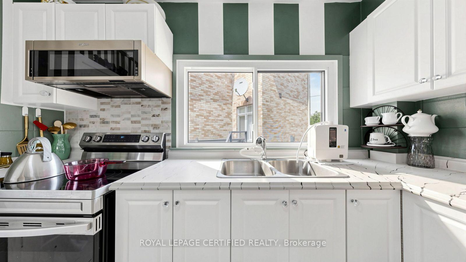 Photo 14 of 922A Danforth Road, Scarborough, Kennedy Park — HOMEH