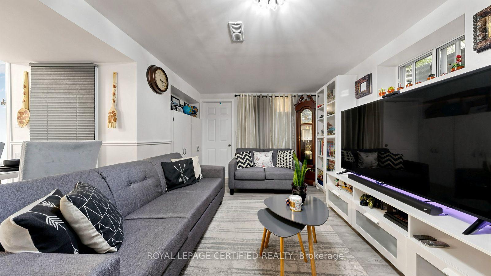 Photo 18 of 922A Danforth Road, Scarborough, Kennedy Park — HOMEH