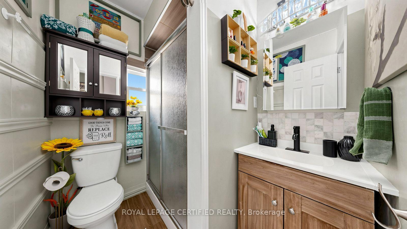 Photo 24 of 922A Danforth Road, Scarborough, Kennedy Park — HOMEH