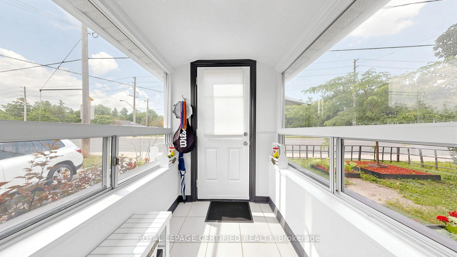 Photo 25 of 922A Danforth Road, Scarborough, Kennedy Park — HOMEH