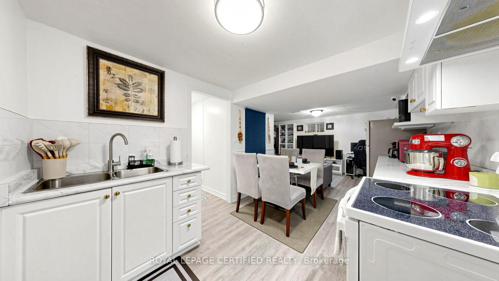 Photo 28 of 922A Danforth Road, Scarborough, Kennedy Park — HOMEH