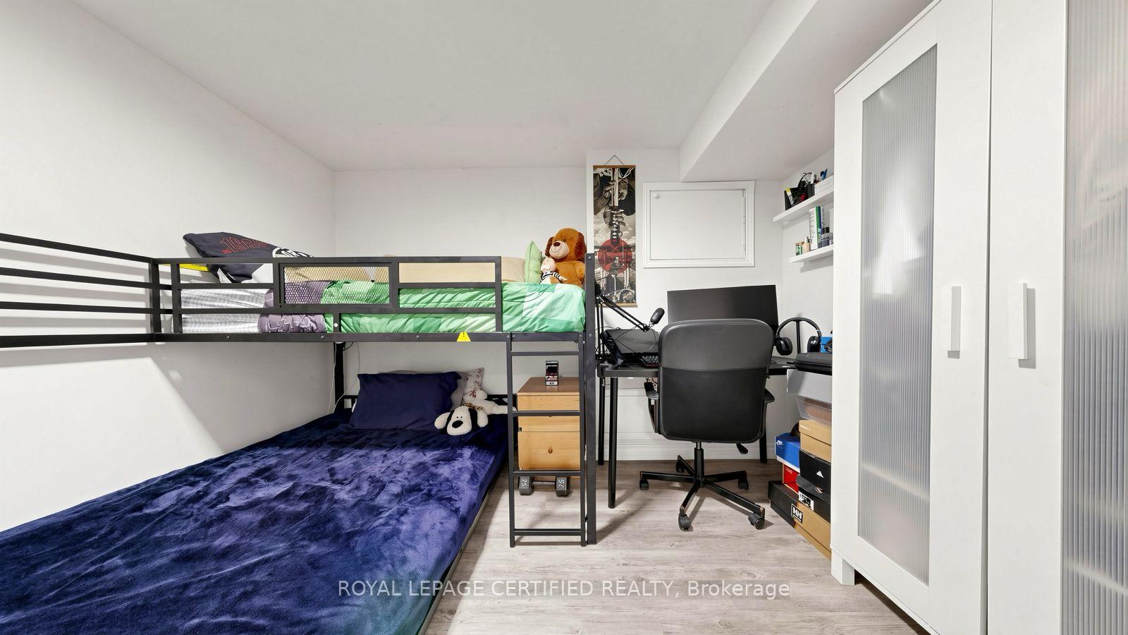 Photo 36 of 922A Danforth Road, Scarborough, Kennedy Park — HOMEH