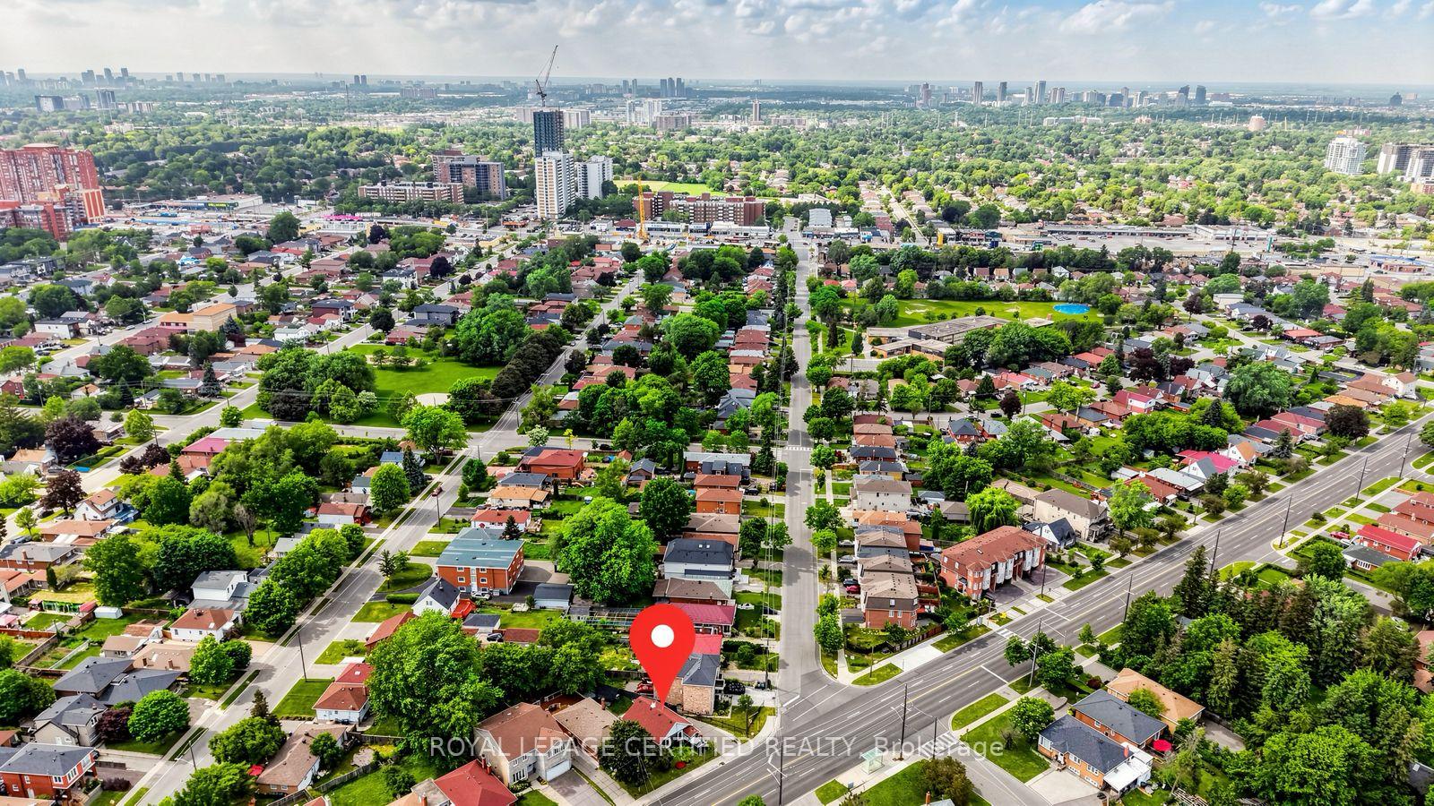 Photo 40 of 922A Danforth Road, Scarborough, Kennedy Park — HOMEH