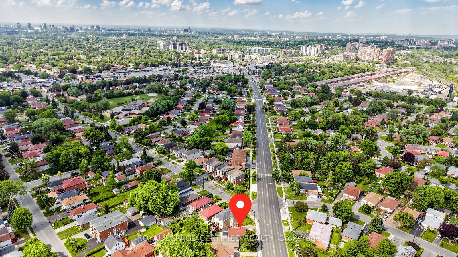 Photo 42 of 922A Danforth Road, Scarborough, Kennedy Park — HOMEH