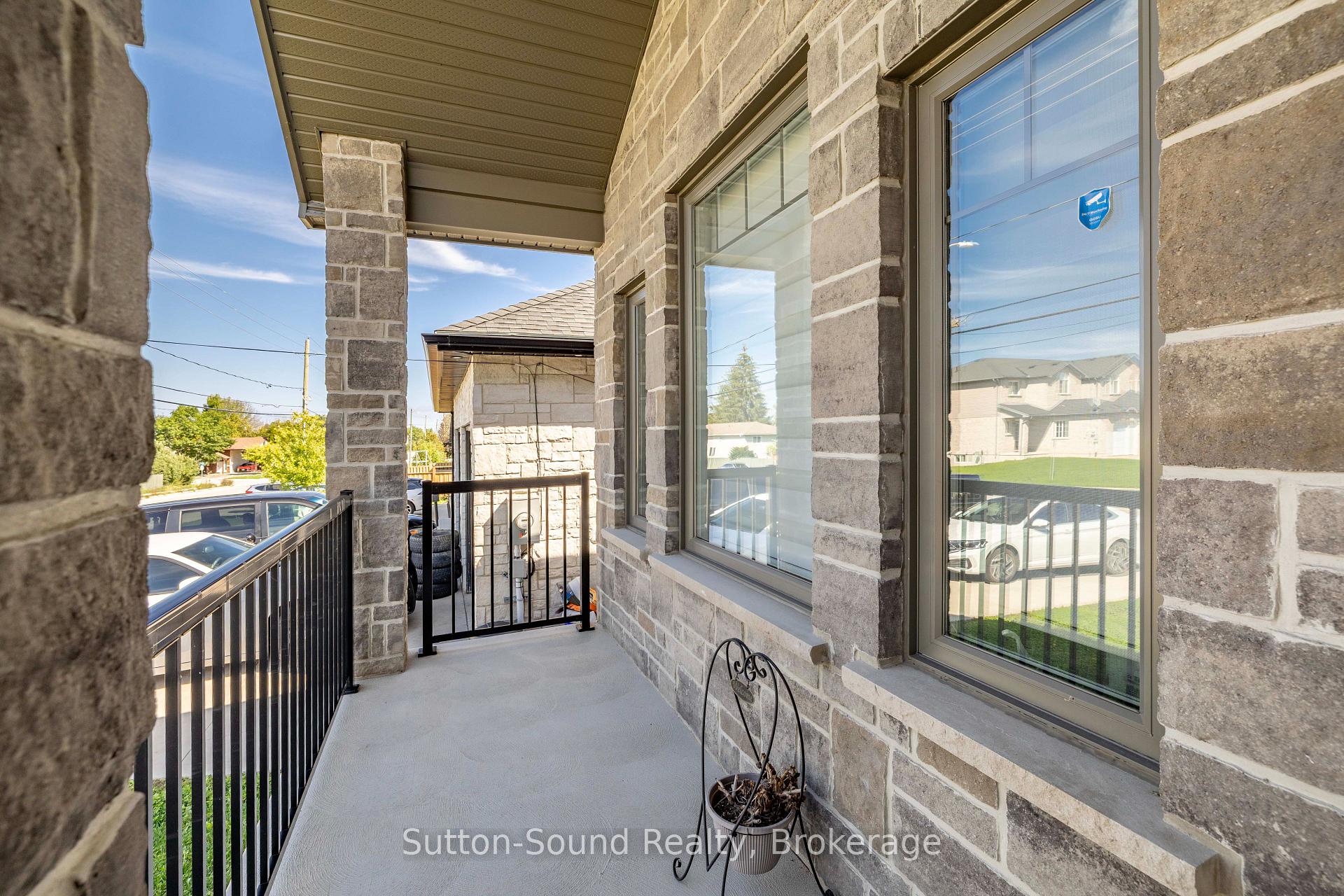Photo 3 of 2545 9th Avenue E, Owen Sound — HOMEH