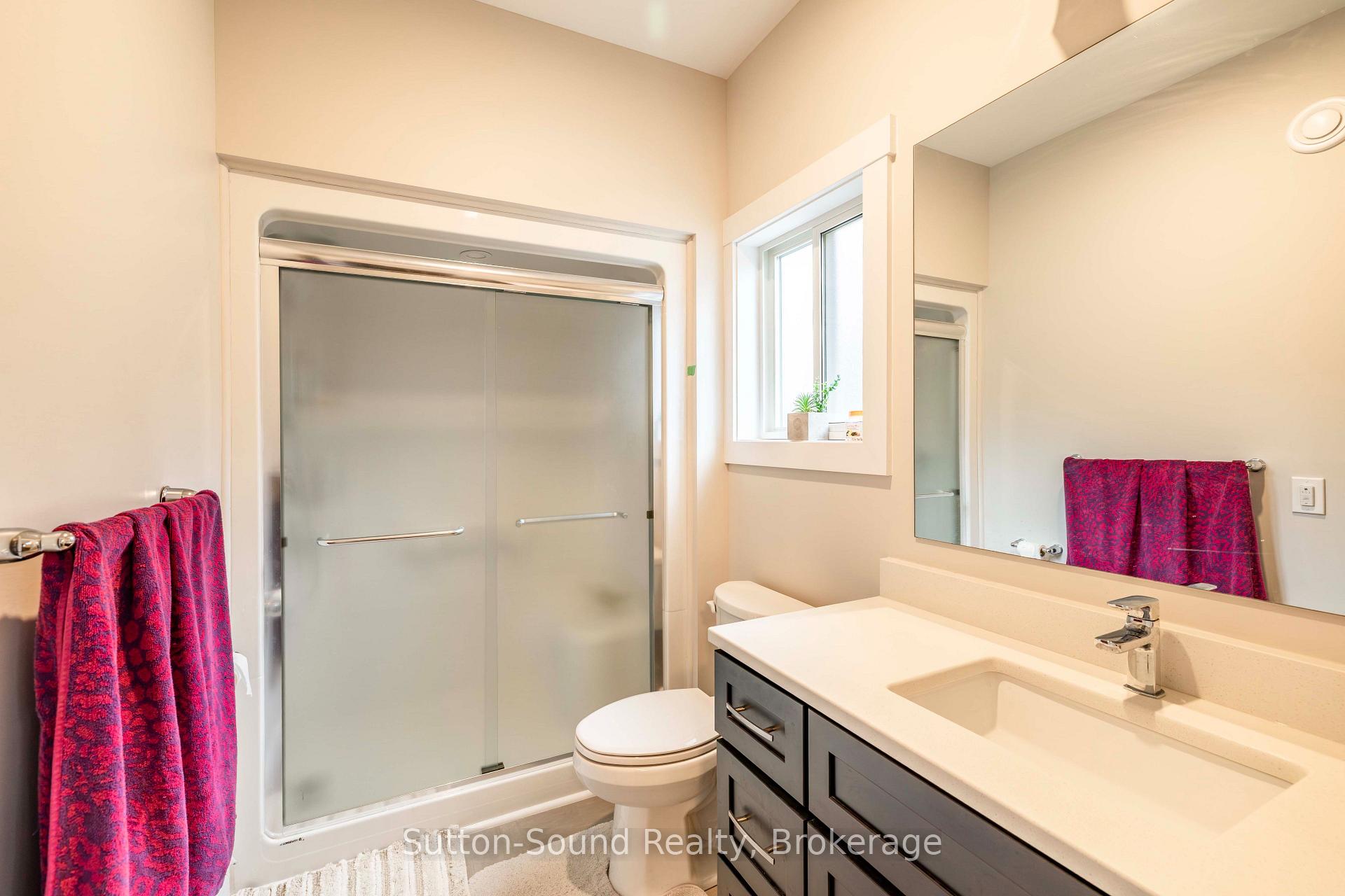 Photo 17 of 2545 9th Avenue E, Owen Sound — HOMEH