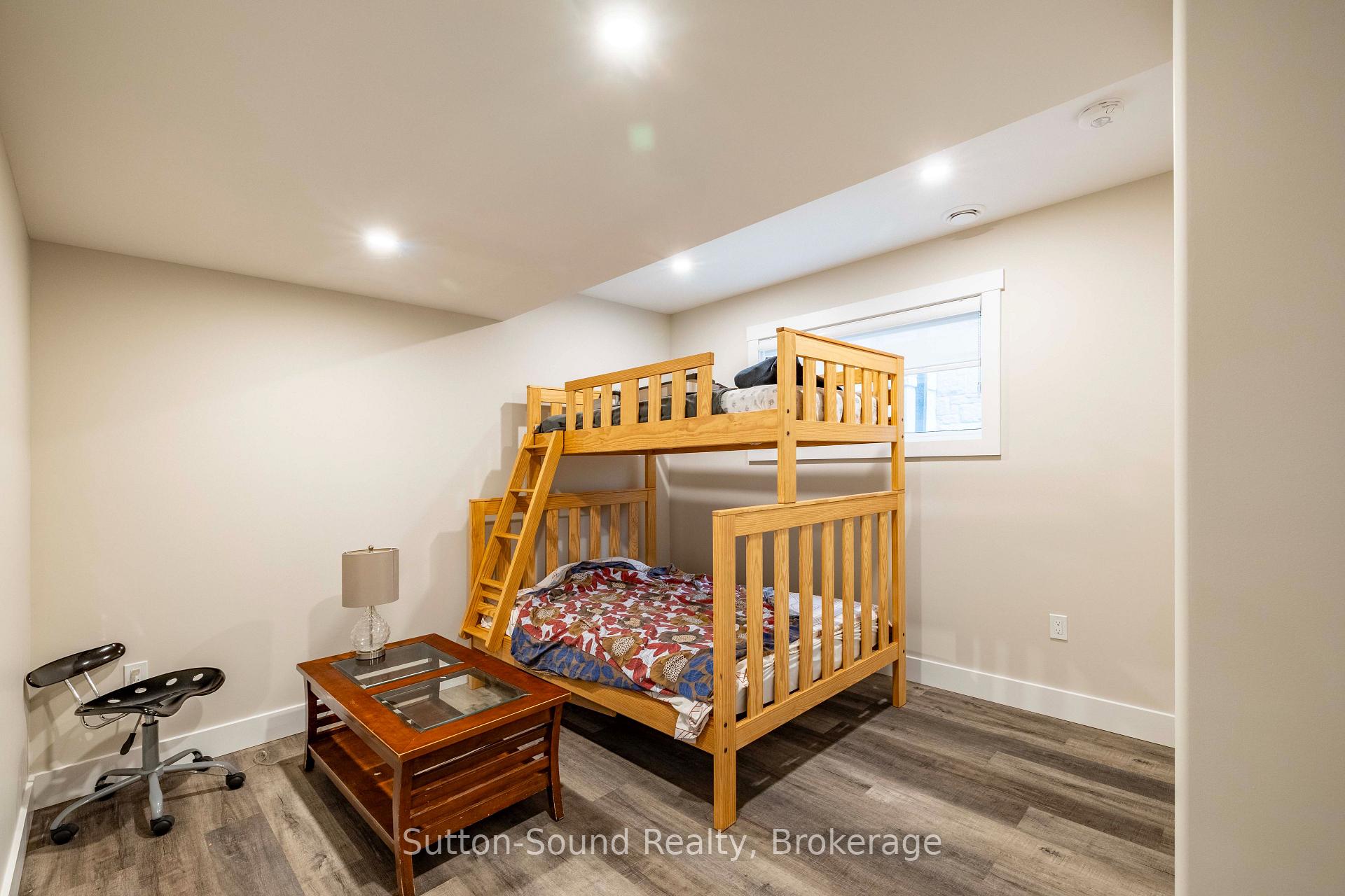 Photo 24 of 2545 9th Avenue E, Owen Sound — HOMEH