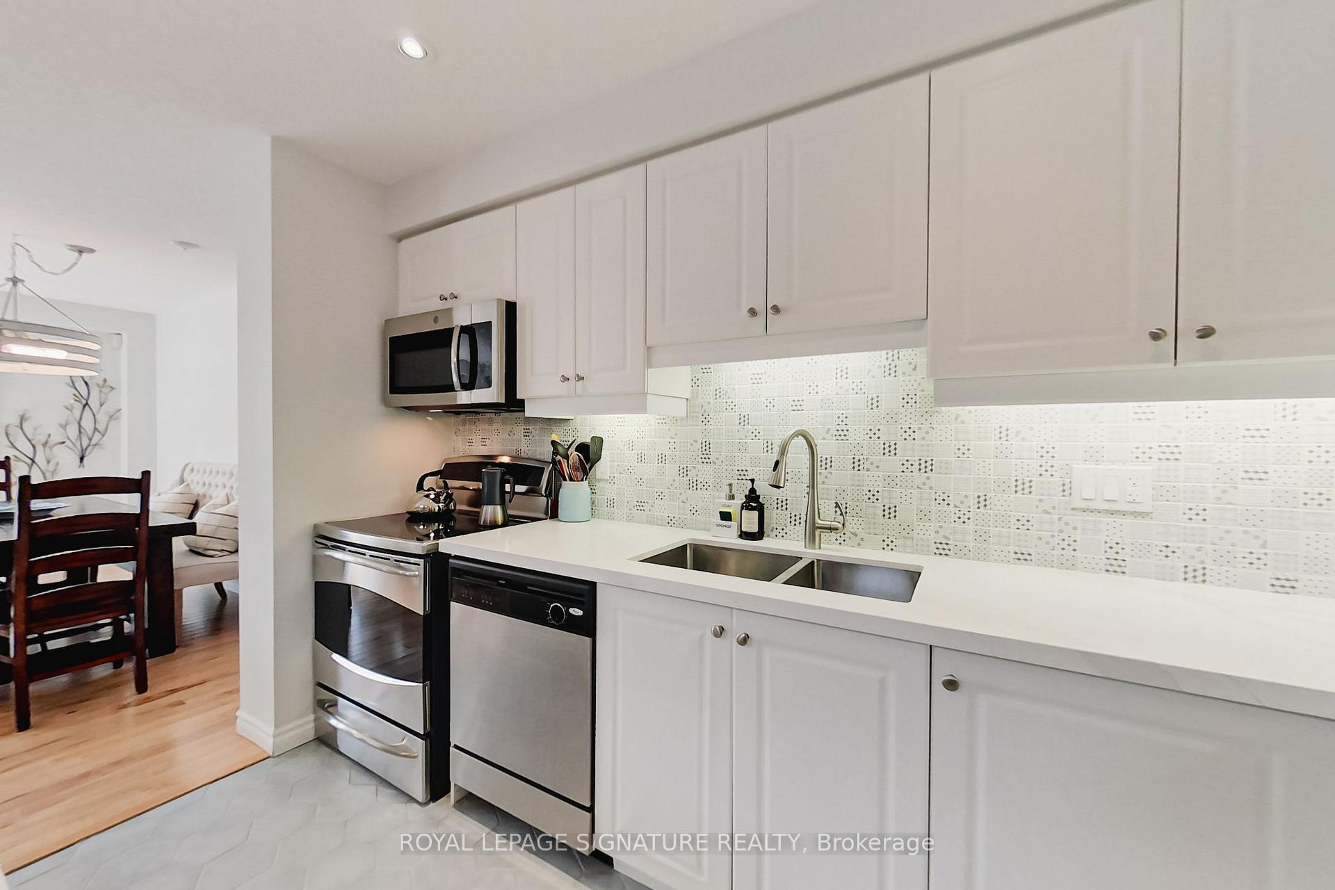 Photo 11 of 23 Silver Glen Boulevard, Collingwood — HOMEH