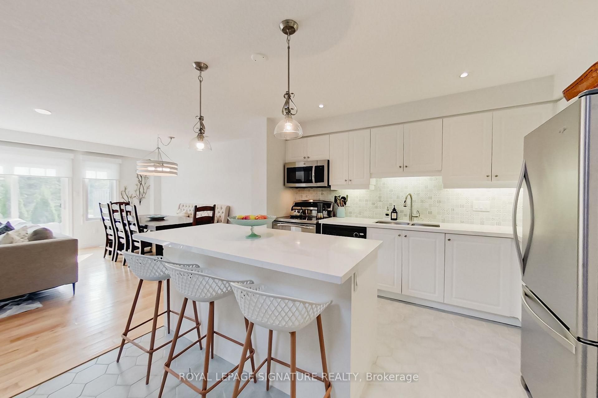 Photo 13 of 23 Silver Glen Boulevard, Collingwood — HOMEH