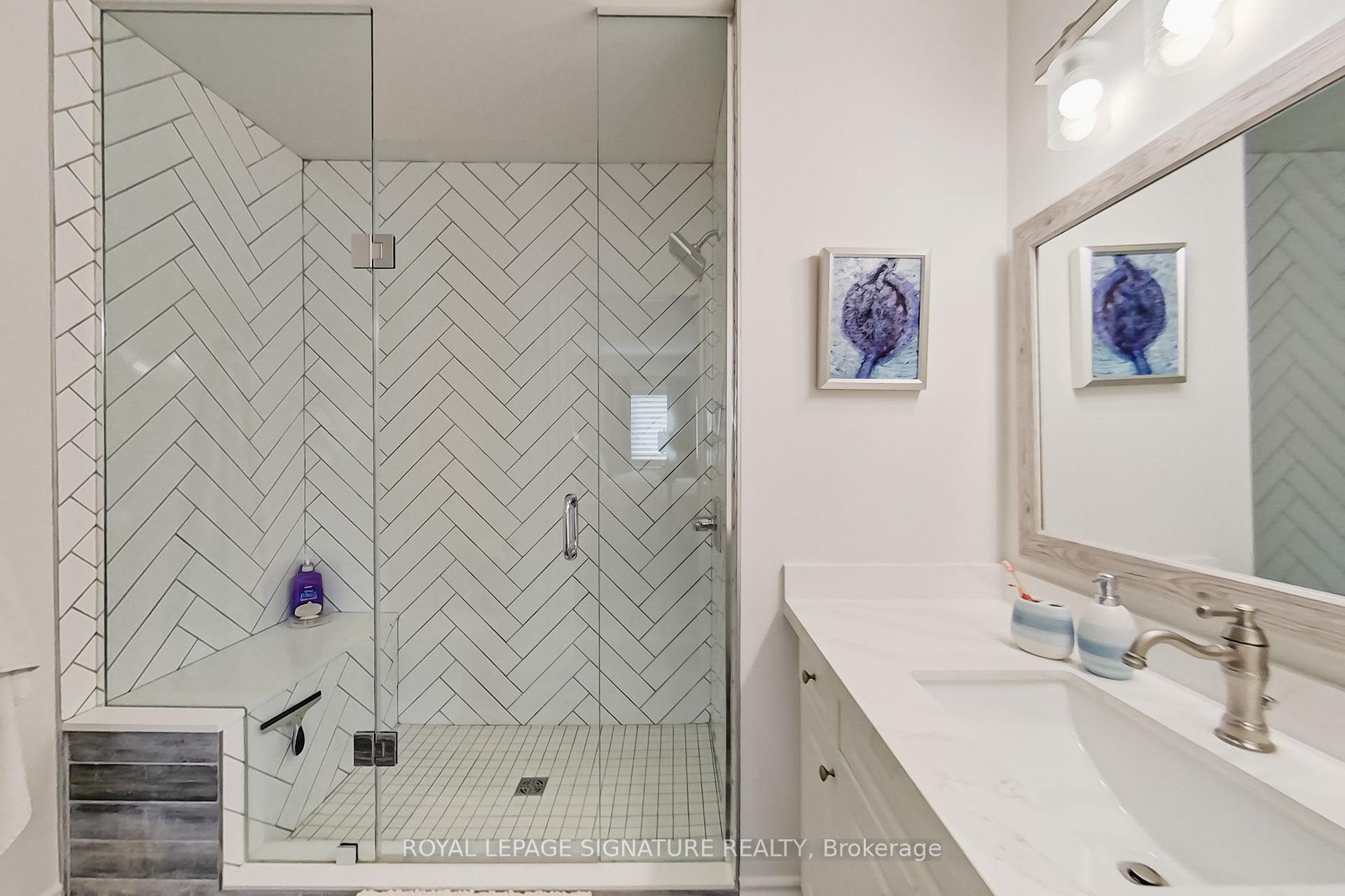 Photo 21 of 23 Silver Glen Boulevard, Collingwood — HOMEH